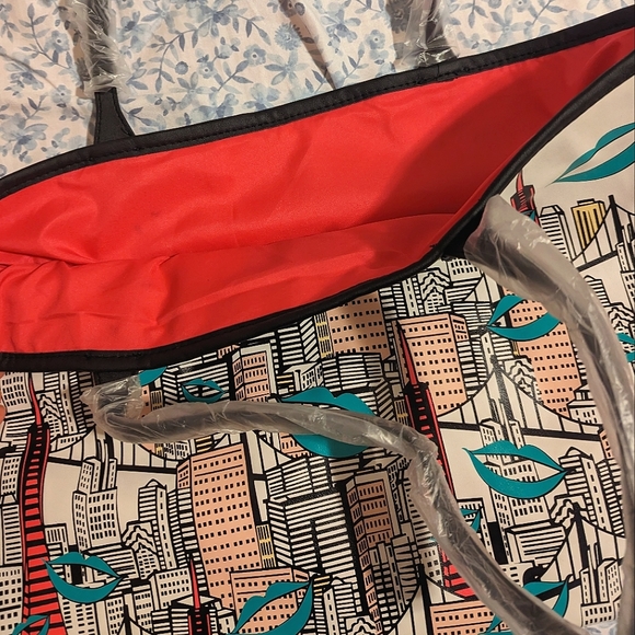 NWT Benefit Cosmetics Tote Bag - Picture 5 of 5